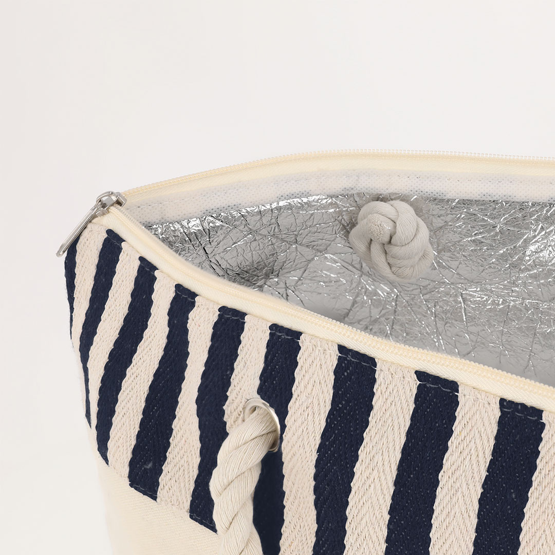 66305.jpg Bolsa Térmica Sumpter 33 cm x 43 cm x 14 cm