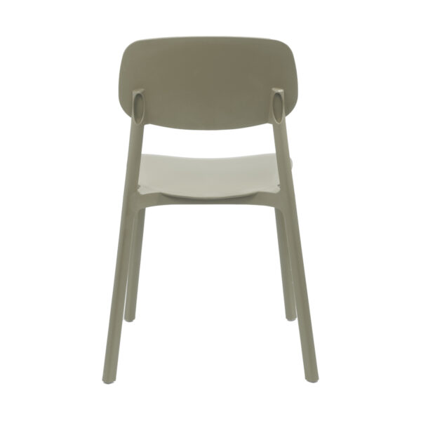 Silla apilable de plástico rígido "MARVIN"