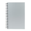 Cuaderno matemáticas tapa dura plateada.