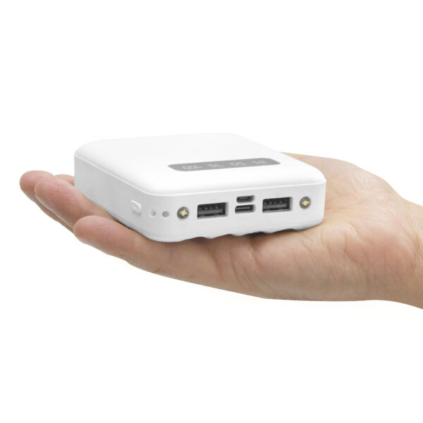 alt__promocional_publicitario_cargador_multipuerto_EC750_mano_frente Power bank multipuerto "CONNECTICUT"