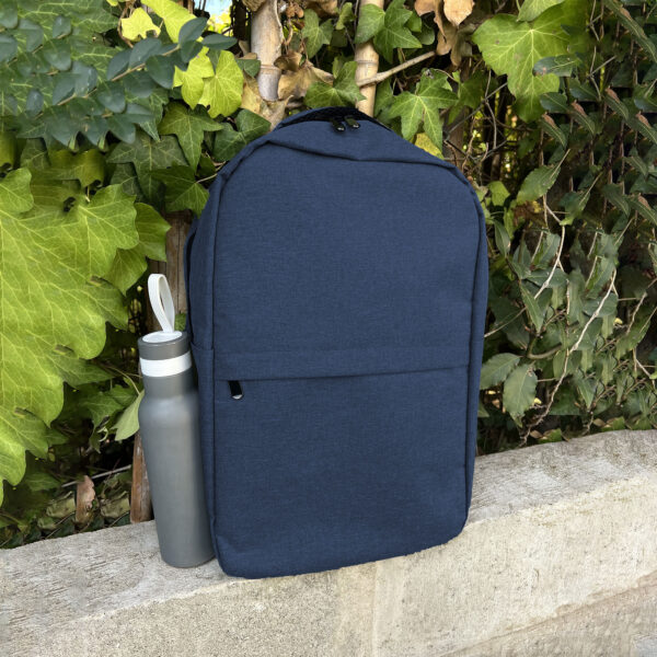 alt_promocional_publicitario_mochila_C556_navy_contexto Mochila "SINGAPUR"